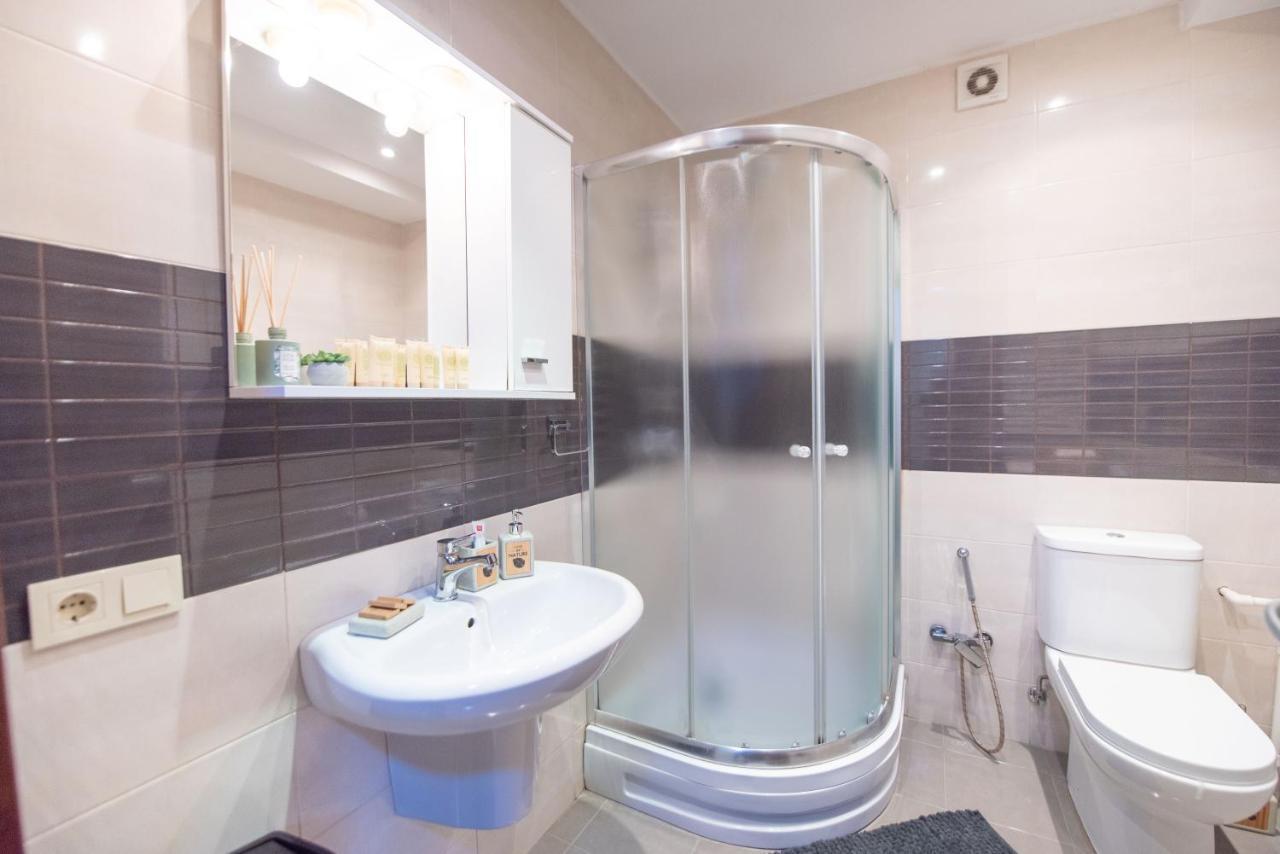 Gg Home - Cozy 2-Bedroom Apartment On Givi Kartozia Тбилиси Экстерьер фото